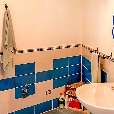 بيت للعطل 2 Bedroom Stunning In