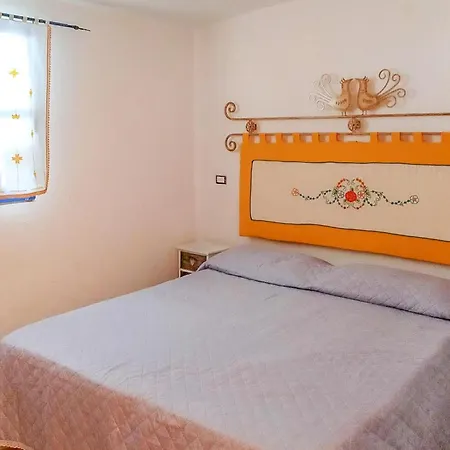 2 Bedroom Stunning In بيت للعطل أوليينا